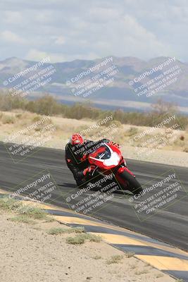 media/May-05-2025-Moto Forza (Mon) [[3c1838c5e5]]/2-B Group/Session 2 (Turn 7 Inside)/